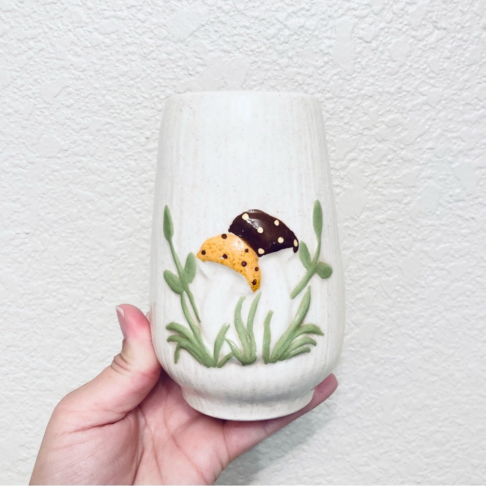 Retro Vtg Arnels Ceramic Mushroom small Vase Hand Painted 5” Cottagecore
